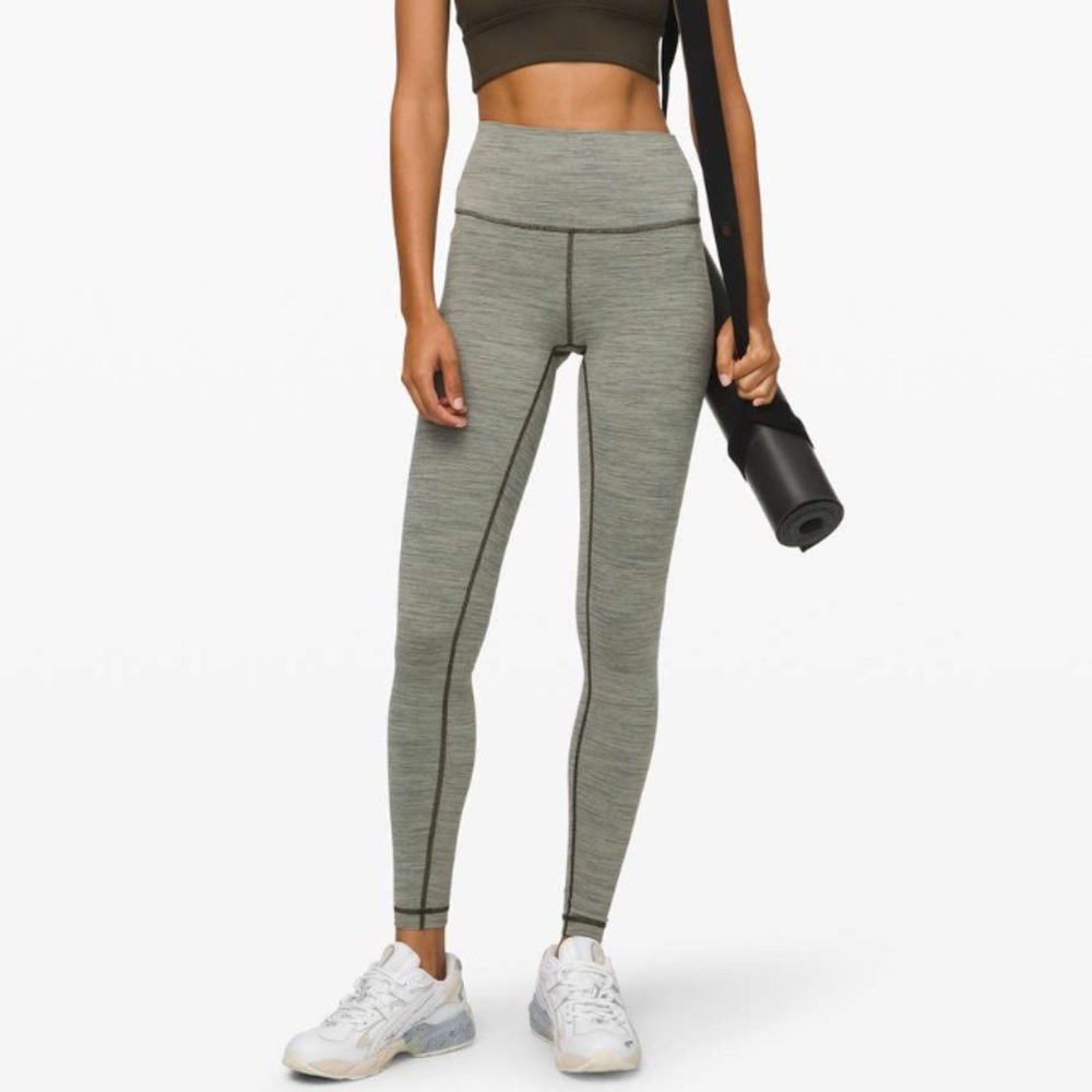 Lululemon Wunder Under High Rise Tight 28" *Luxtreme Women size 6 Legging